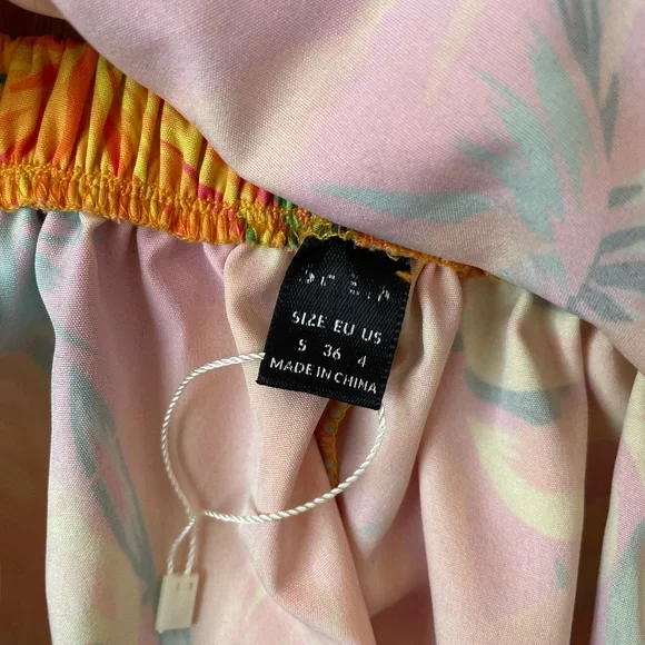 Tropical Halter Neck Dress - Picture 9 of 11